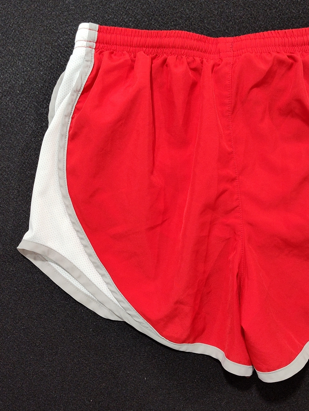 The Ohio State Buckeyes Red Nike Dri-Fit Team Women's Small (4-6) Running Shorts - Picture 6 of 14